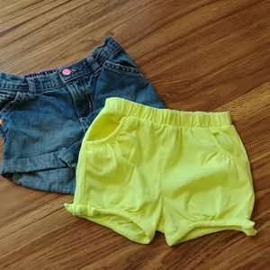 18-24 months shorts Carter's/Gap